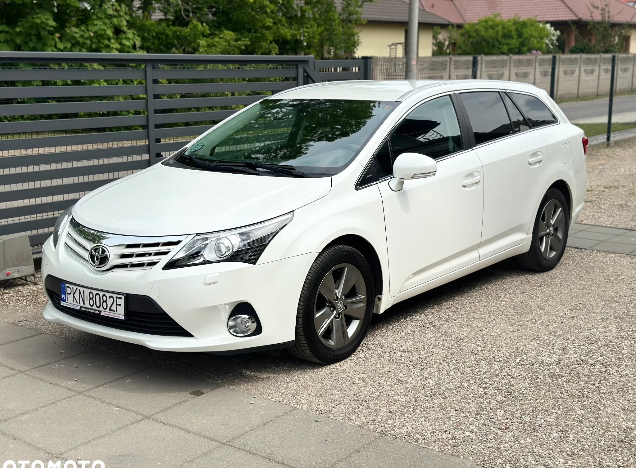 Toyota Avensis cena 48900 przebieg: 183500, rok produkcji 2014 z Góra małe 529